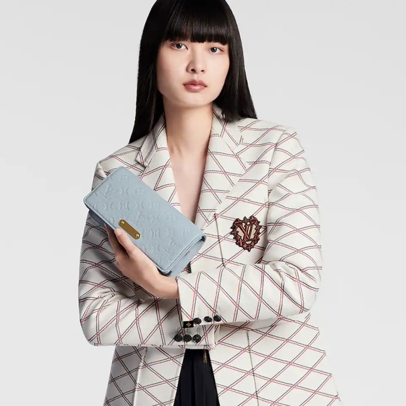 Louis Vuitton Lily WOC Wallet On Chain Blue Hour Monogram Empreinte Shoulder Bag - Picture 14 of 14